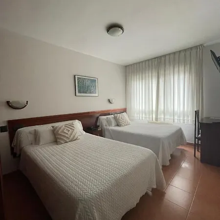 Otel Valdes