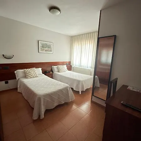 Valdés Hotel 2*