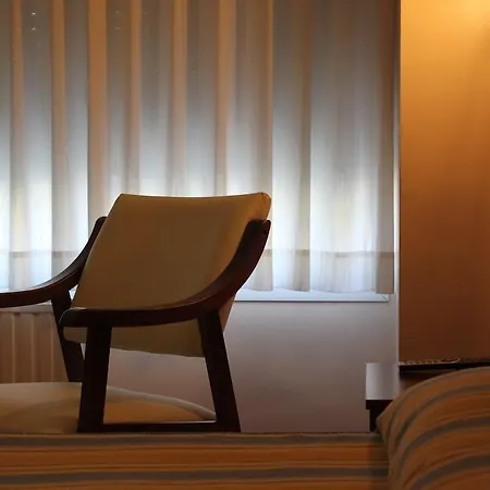 Hotel Valdés 2*