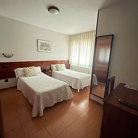 Hotel Valdés 2*